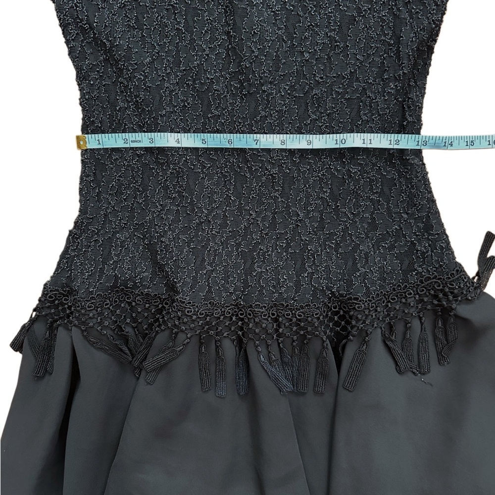Elegant Black Lace Vintage Dress - Picture 4 of 6